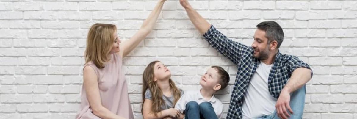 Ailədə Ünsiyyət Problemləri və Sağlam Münasibət Qurmaqın Yolları