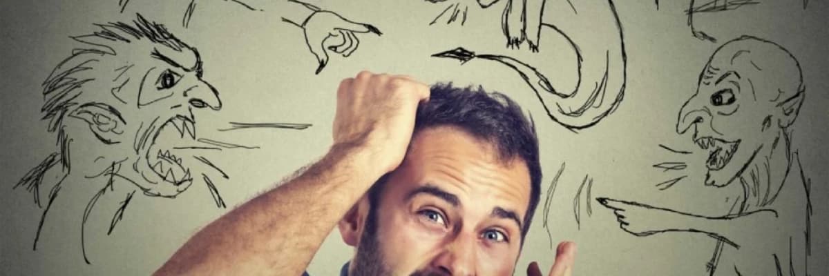 Paranoyal ideyalar, sayıqlama və hallüsinasiyalar