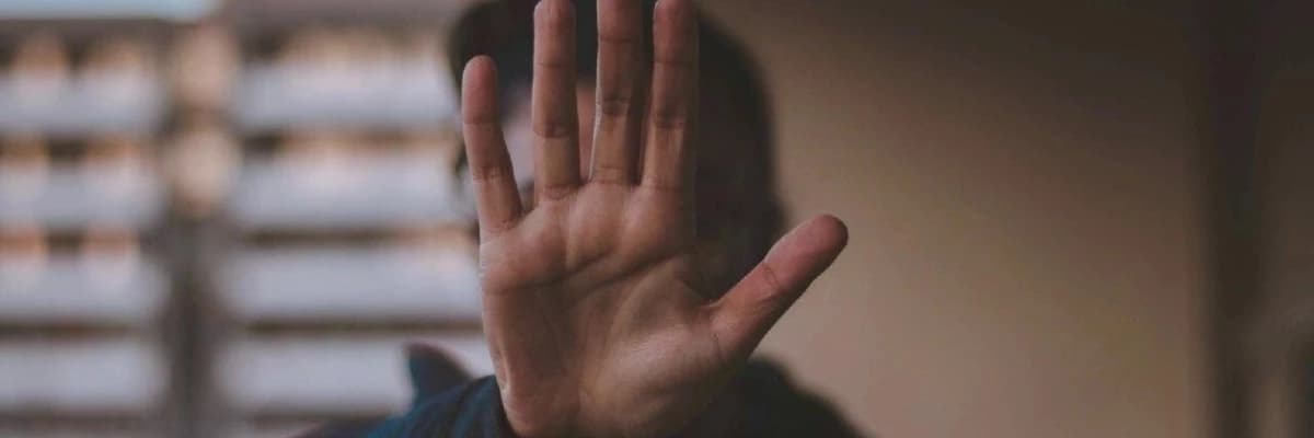 Özünü Dəyərsiz Hiss Etmək