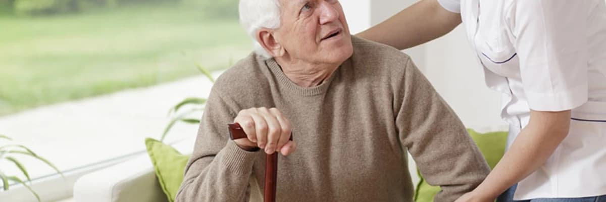 Parkinson xəstəliyi: nədir, simptomları və müalicəsi