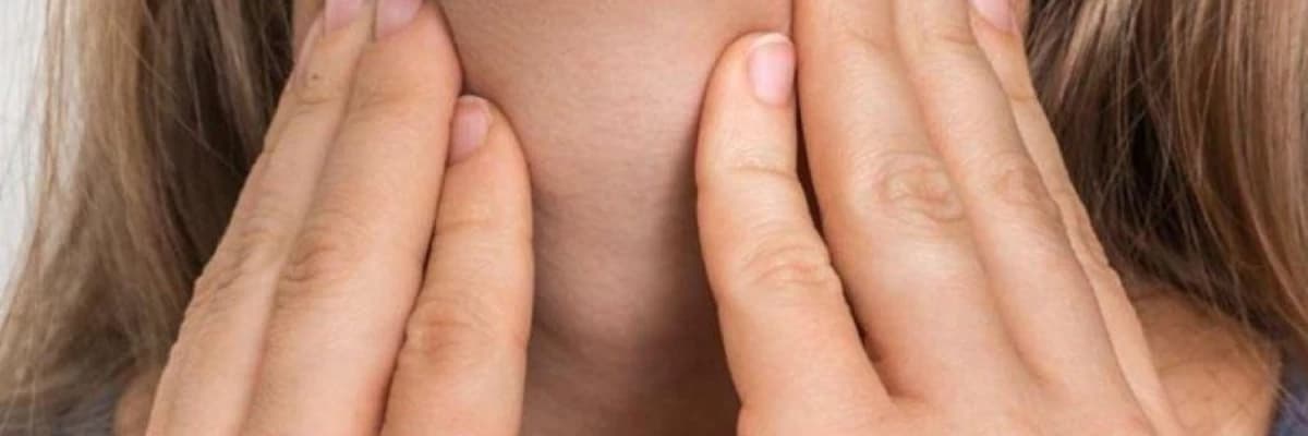Qalxanvari vəzin hipotrioz xəstəliyi bir çox əlamətlərlə özünü göstərir.