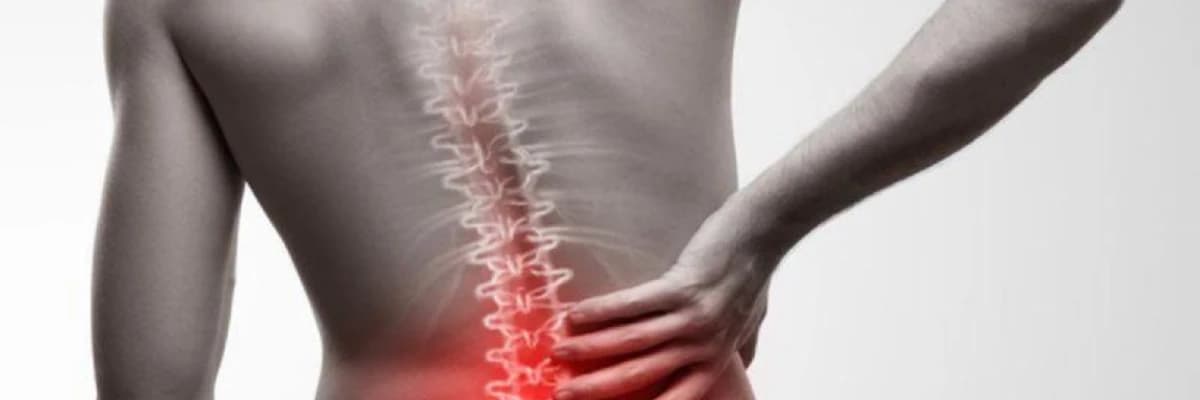 Onurğa sütununda disk yırtıqları və çıxıntıları: simptomlar, diaqnostika və müalicə