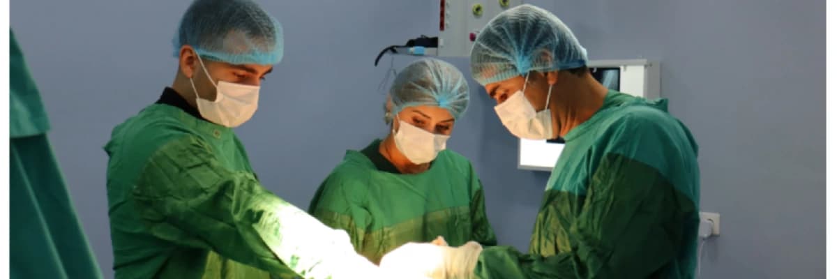 Travma Cərrahiyyəsi: Təcili müalicə üsulları və ixtisaslaşmış yardım