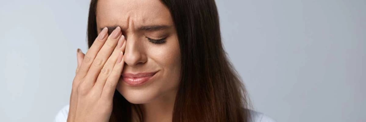 Gözdə və göz ətrafında ağrılar