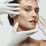 Dermatologiyada Klinik Fotoqrafiya: Qütblü Lens və Qütblü İşıqdan İstifadə