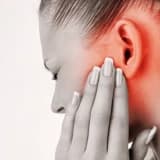 Qulaq İnfeksiyalarının Müalicəsi: Simptomlardan Mübarizə üçün Effektiv Metodlar