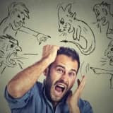Paranoyal ideyalar, sayıqlama və hallüsinasiyalar