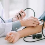 Hipertoniya nədir? Səbəblər, simptomlar və müalicələr sağlam həyat tərzi üçün vacib məlumatlardır!