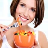 Vitamin və mineral çatışmamazlıqları da daxil olmaqla, düzgün qidalanmama və qeyri-kafi qidalanma