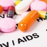 HİV / AİDS-i anlamaq: simptomlar, müalicə və profilaktika