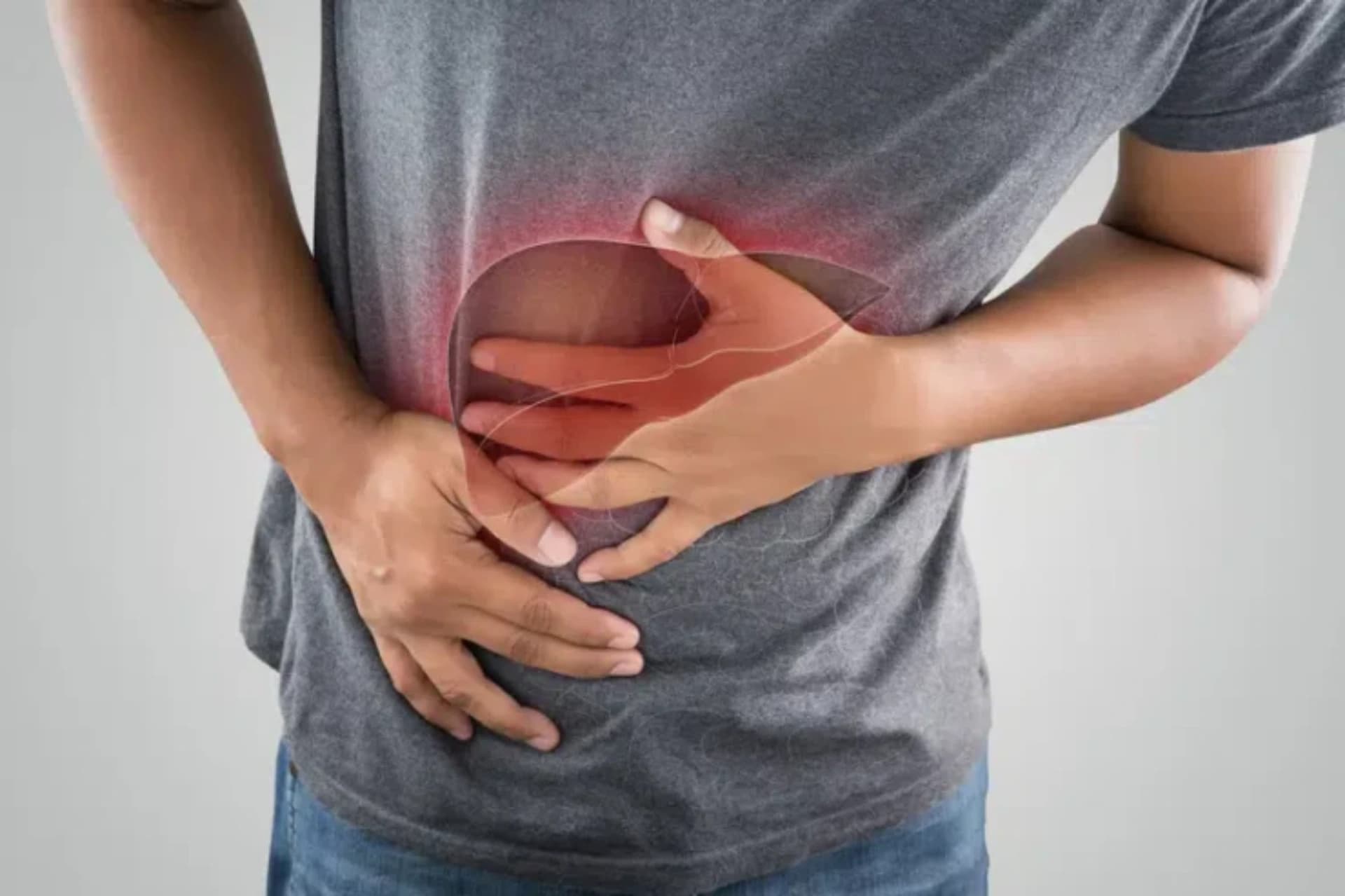 Qaraciyər Problemləri: Səbəbləri, Simptomları və Müalicə Yolları